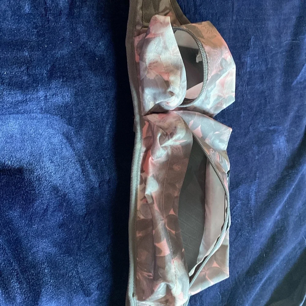 NWOT puma hip pack - Picture 2 of 3